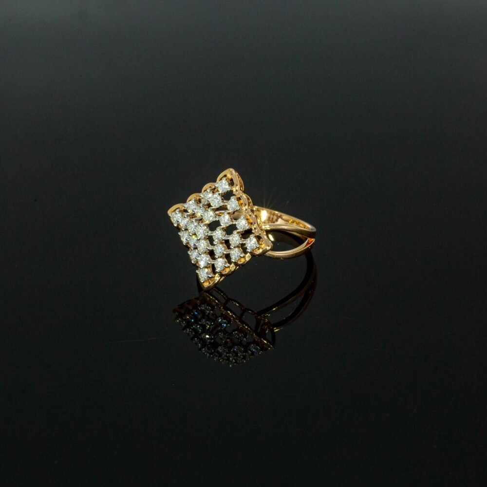 Enchanting 14kt Diamond Ring For Women-221365